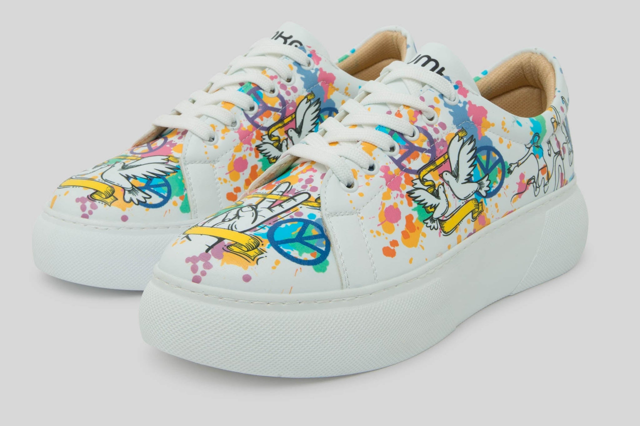 Peace Sneakers BY Mumka - Sneakers available at DOYUF